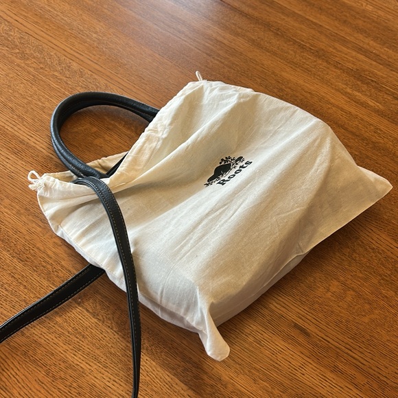 Roots Bag Purse with Dust Bag - Picture 15 of 15